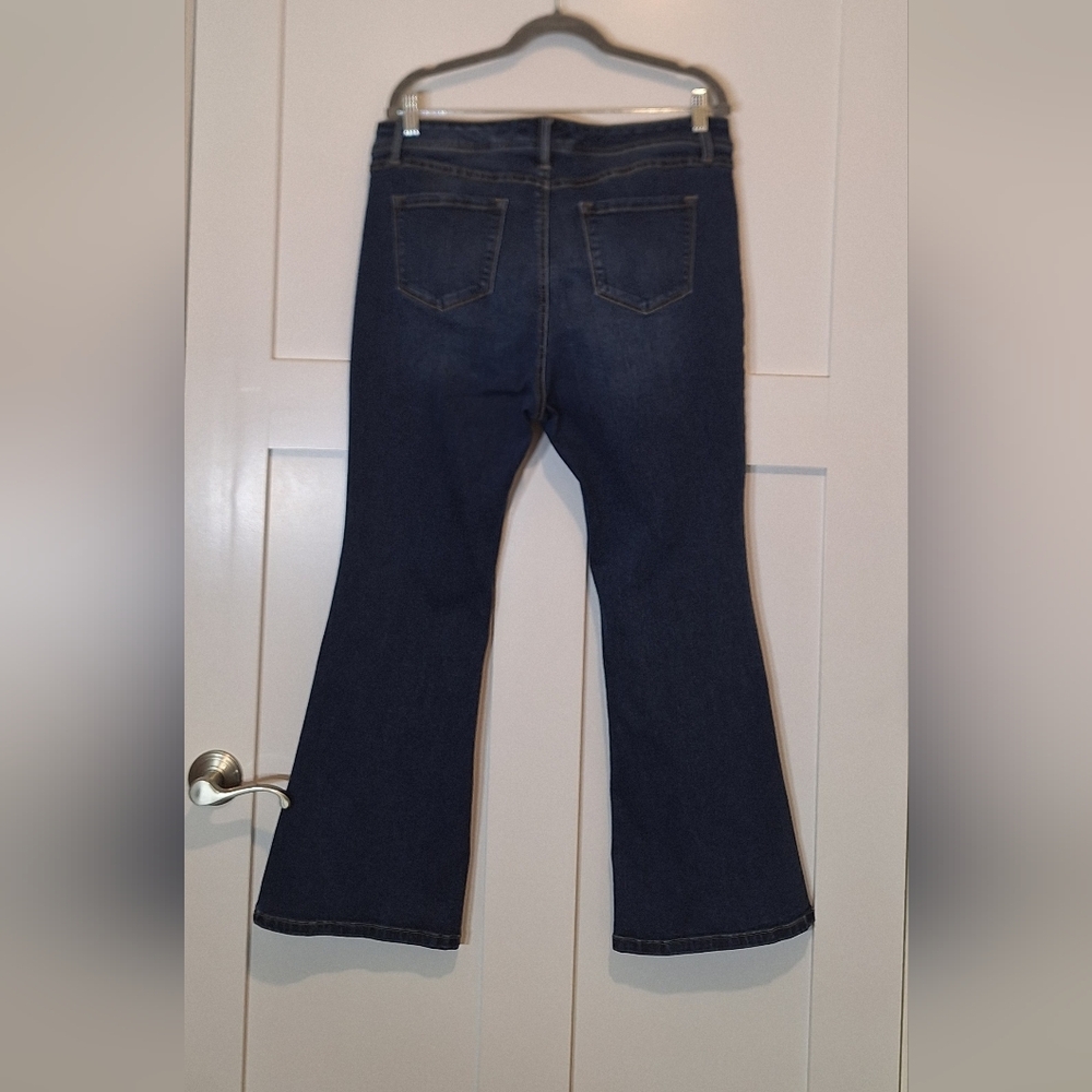Torrid Bootcut Midrise Jeans Stretch 16XS Darkwash Whiskered - Picture 10 of 14